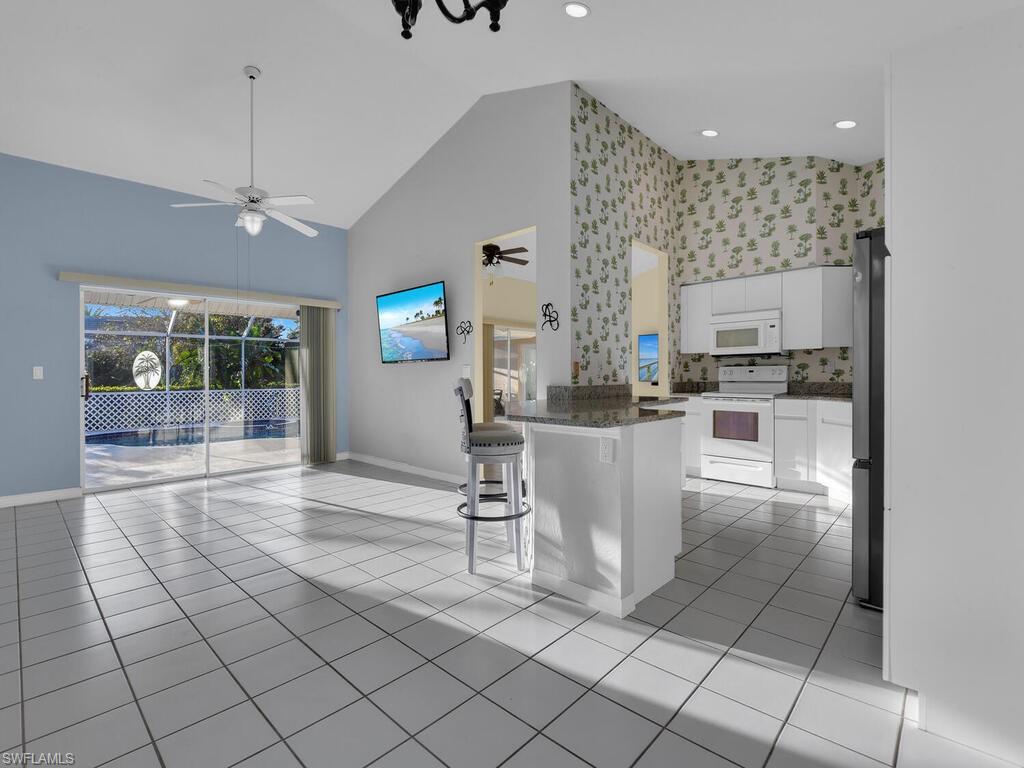 WATERFORD VILLAGE - Residential