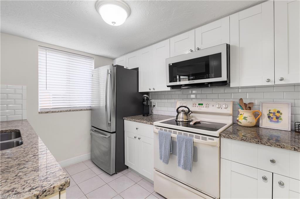 SUNSET POINTE AT FORT MYERS - Residential