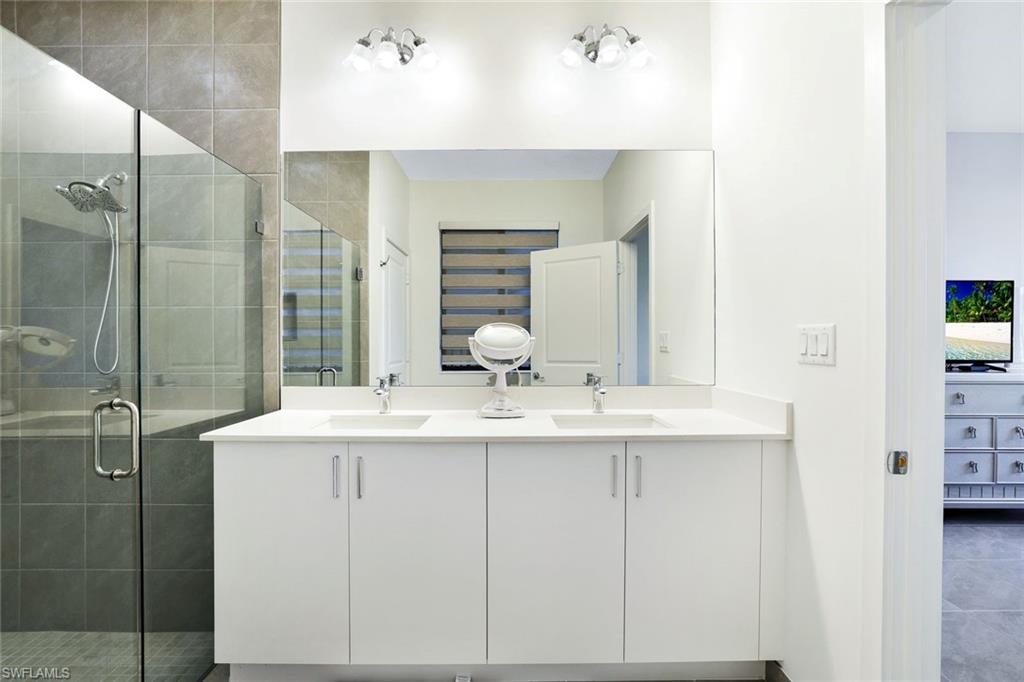 MAPLE RIDGE - Residential