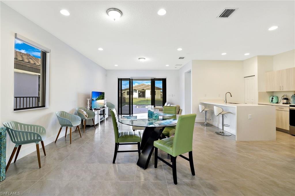 MAPLE RIDGE - Residential