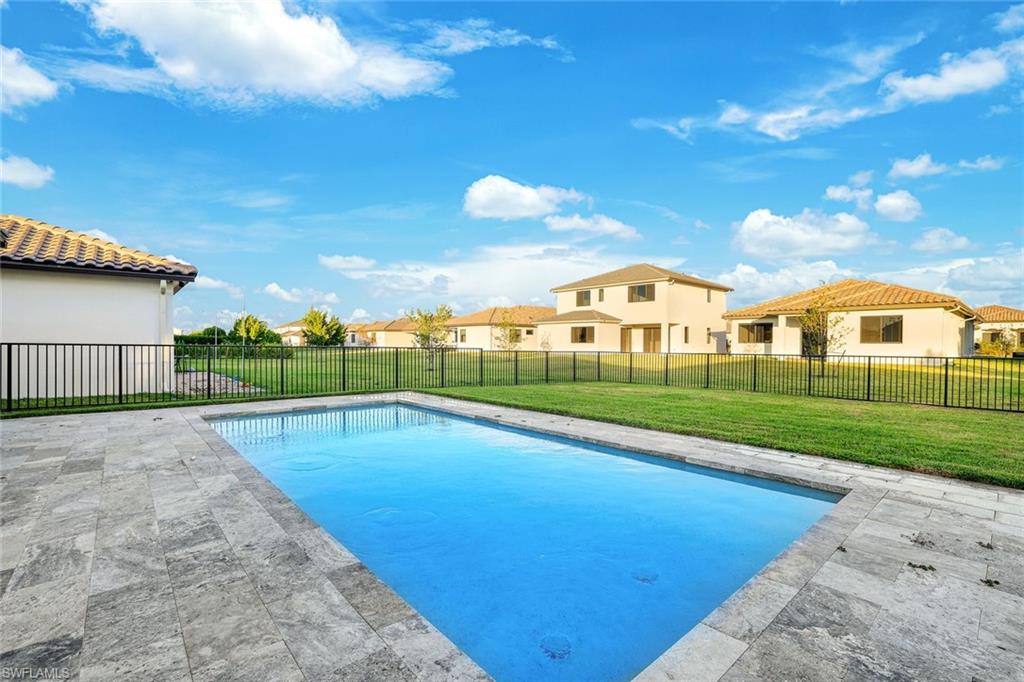 MAPLE RIDGE - Residential