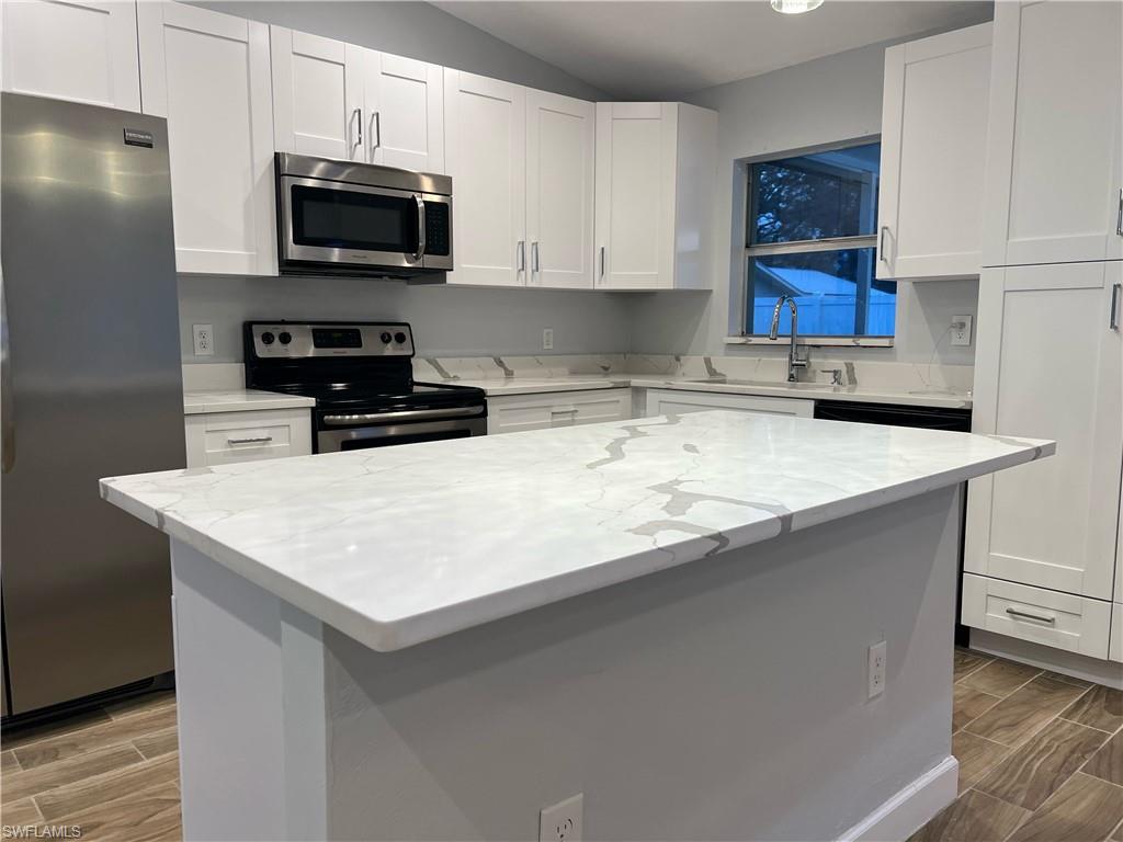 RIVERDALE SHORES - Residential