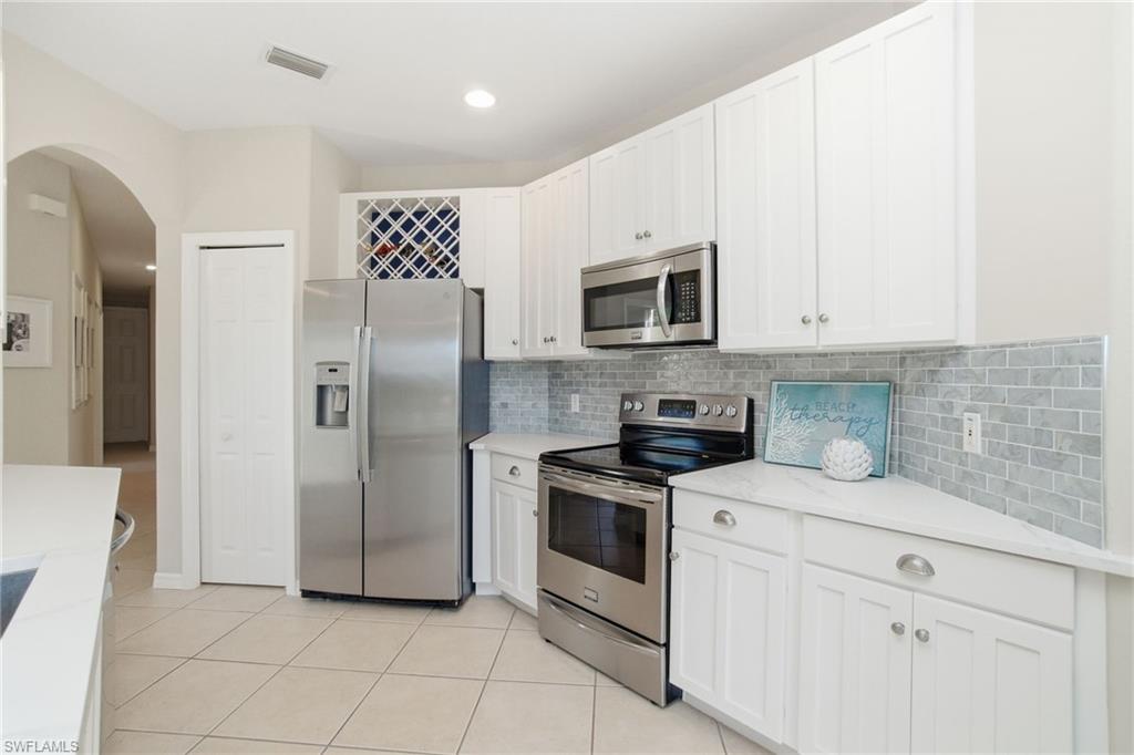 STERLING LAKES II - Residential