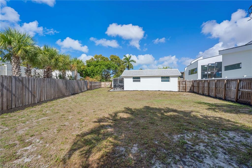 LAKE PARK - Residential