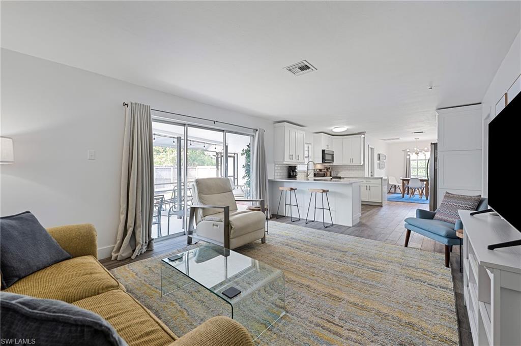 LAKE PARK - Residential