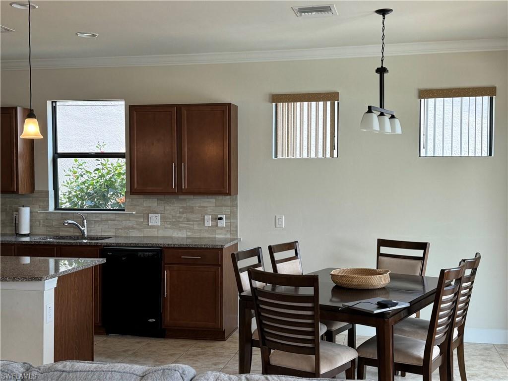 CORKSCREW SHORES - Residential