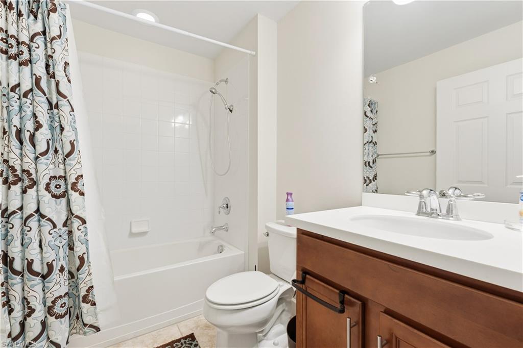 CORKSCREW SHORES - Residential