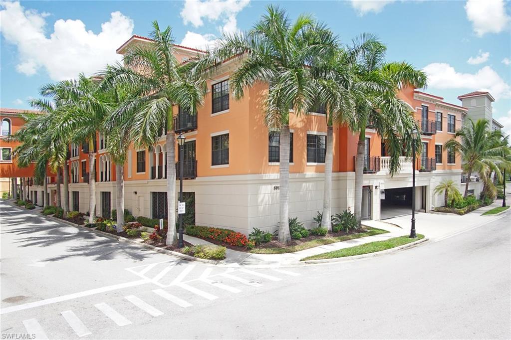 THE RESIDENCES AT COCONUT POINT - Residential