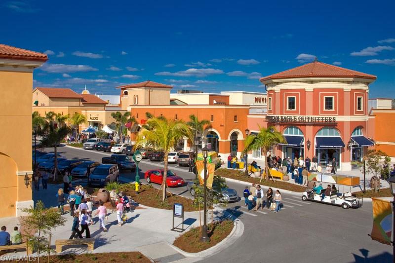 THE RESIDENCES AT COCONUT POINT - Residential