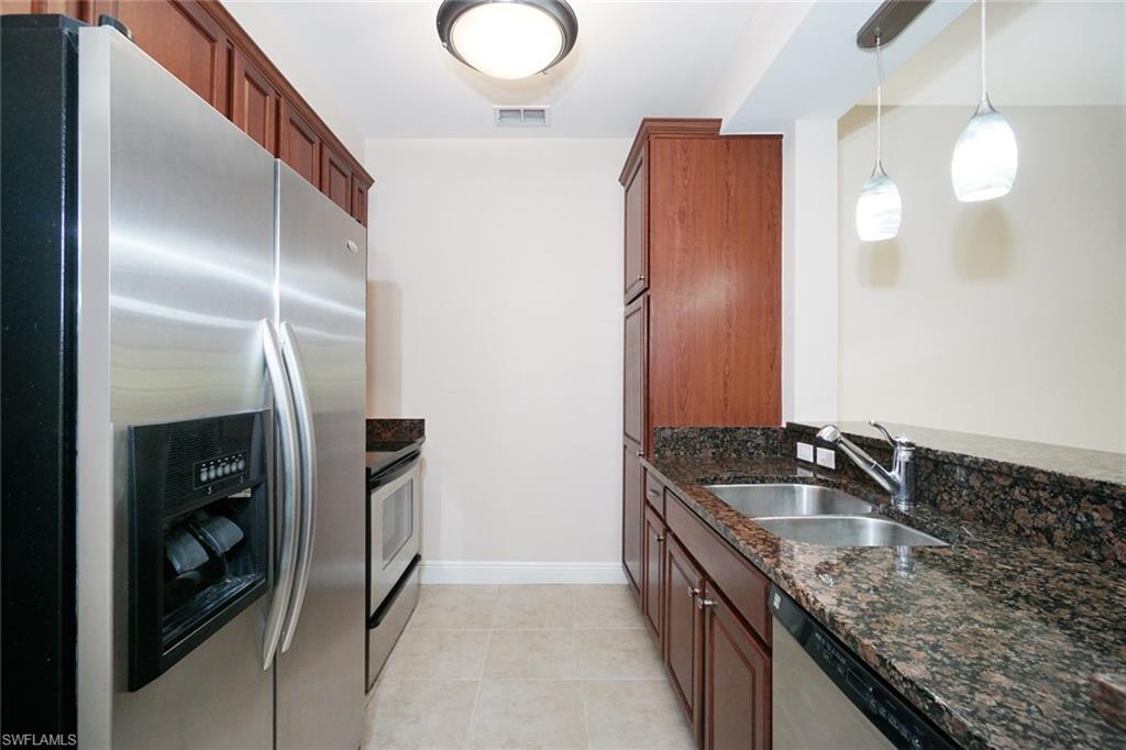 THE RESIDENCES AT COCONUT POINT - Residential