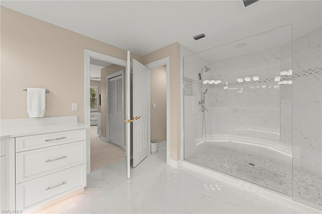 SOUTHBRIDGE - Residential