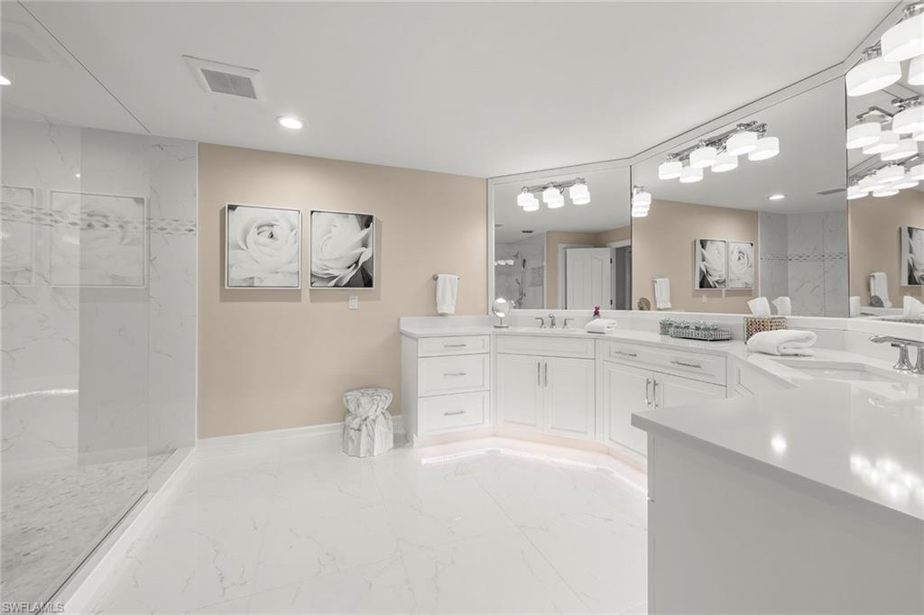 SOUTHBRIDGE - Residential