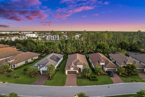 A home in NAPLES