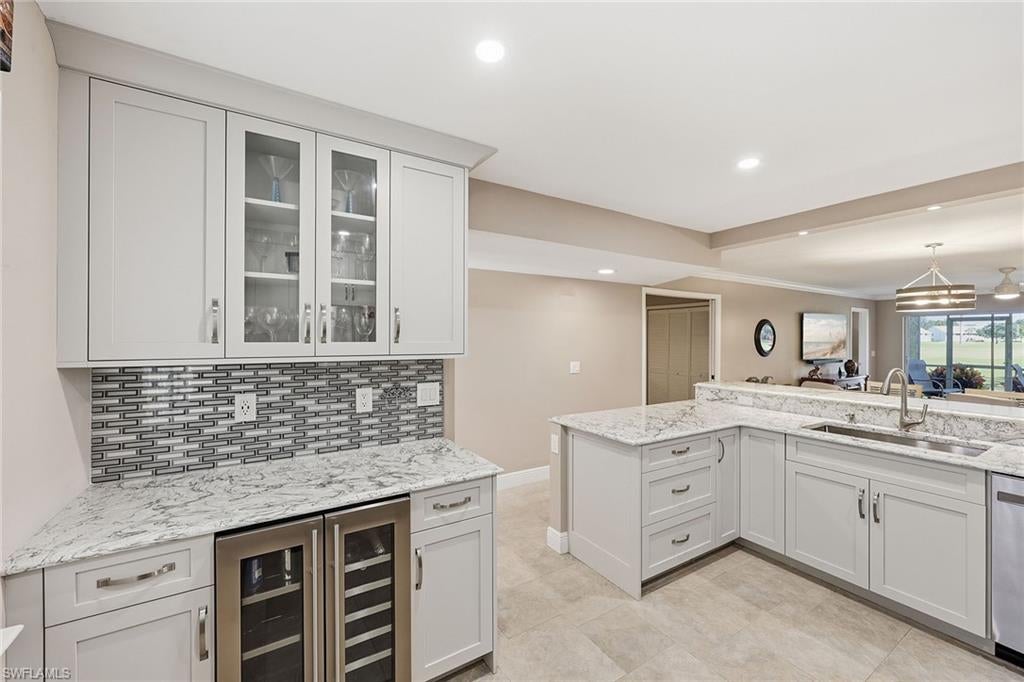 5863 Cobblestone LN F103