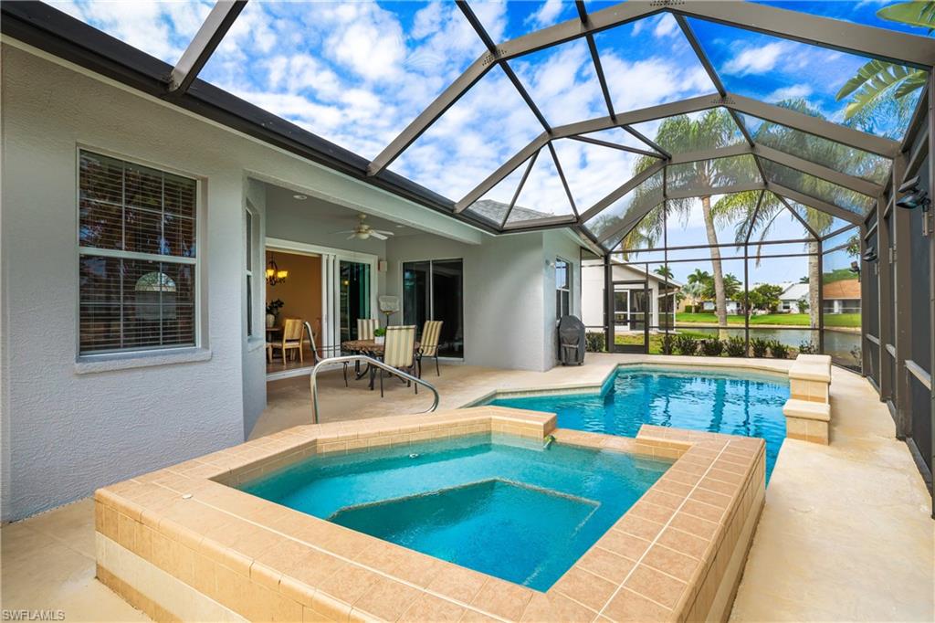 QUEENS PARK AT LAGO VERDE - Residential