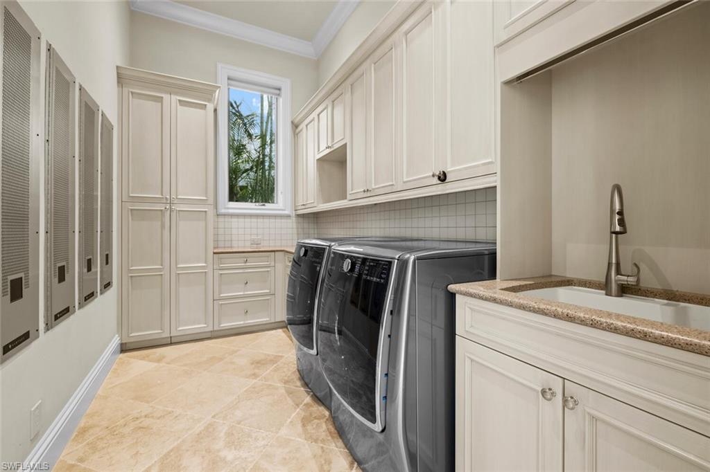 LYNNS ADD - Residential