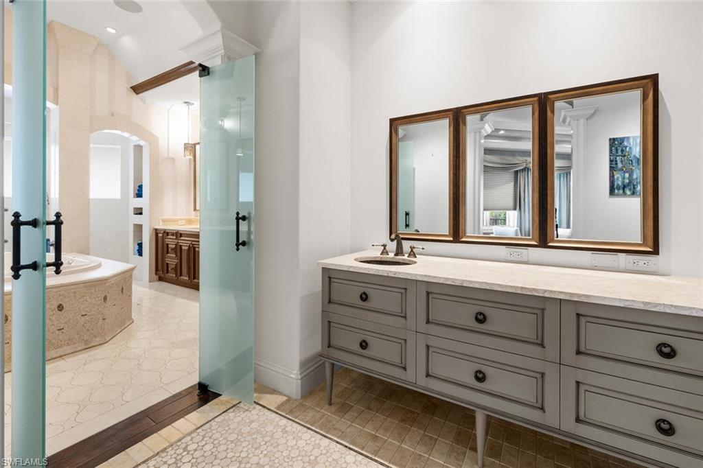 LYNNS ADD - Residential