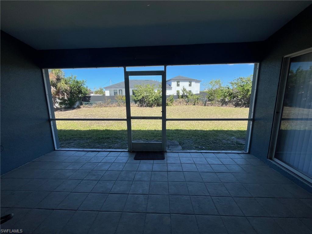 CAPE CORAL - Residential