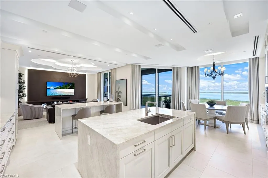 Bonita Springs, Florida 34134, United States, 4 Bedrooms Bedrooms, ,6 BathroomsBathrooms,Residential,Active,23145