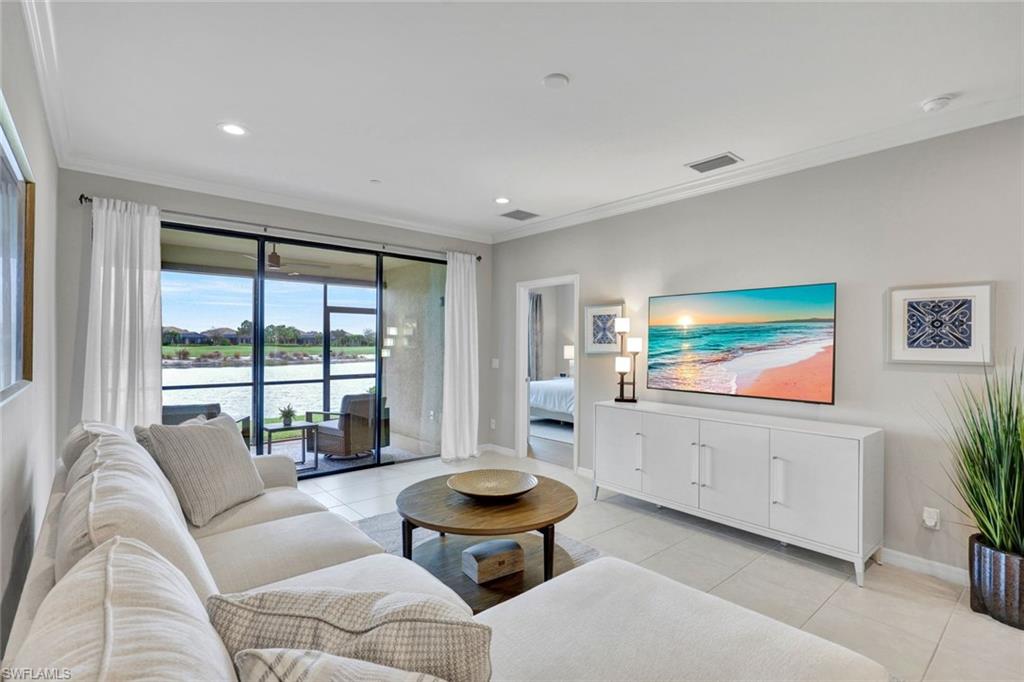 ESPLANADE - Residential