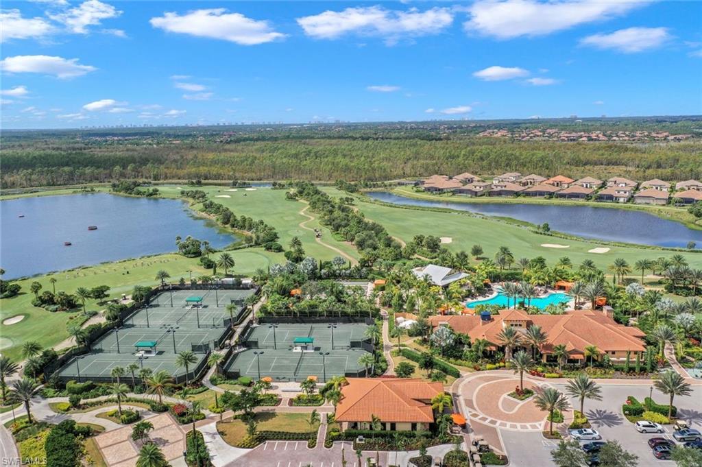 ESPLANADE - Residential