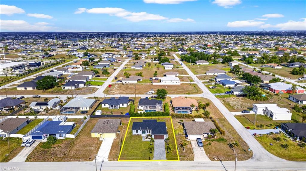 CAPE CORAL - Residential