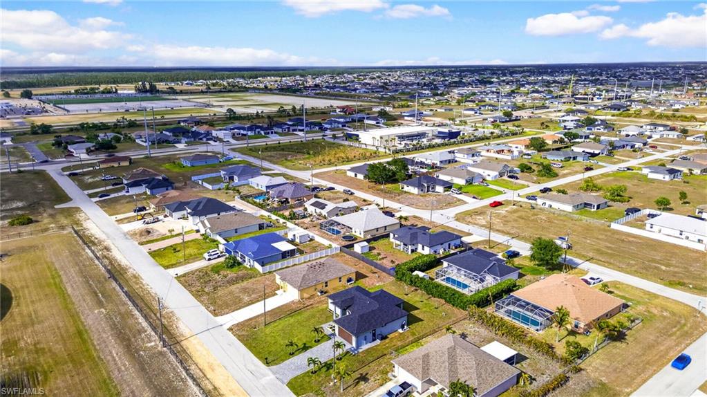 CAPE CORAL - Residential