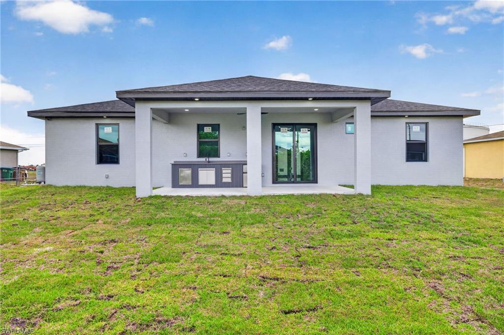 CAPE CORAL - Residential