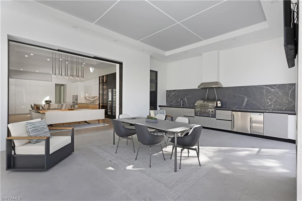 MOORINGS - Residential