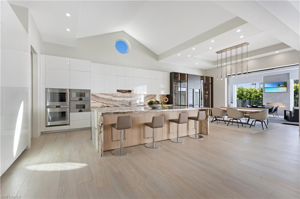 MOORINGS - Residential