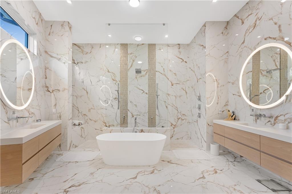 MOORINGS - Residential