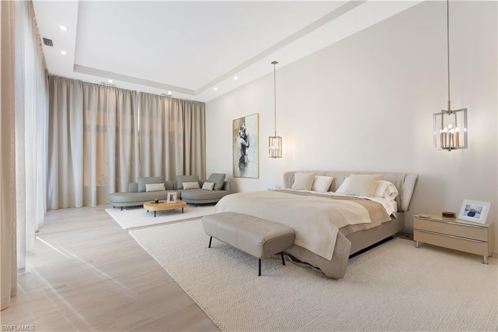 MOORINGS - Residential