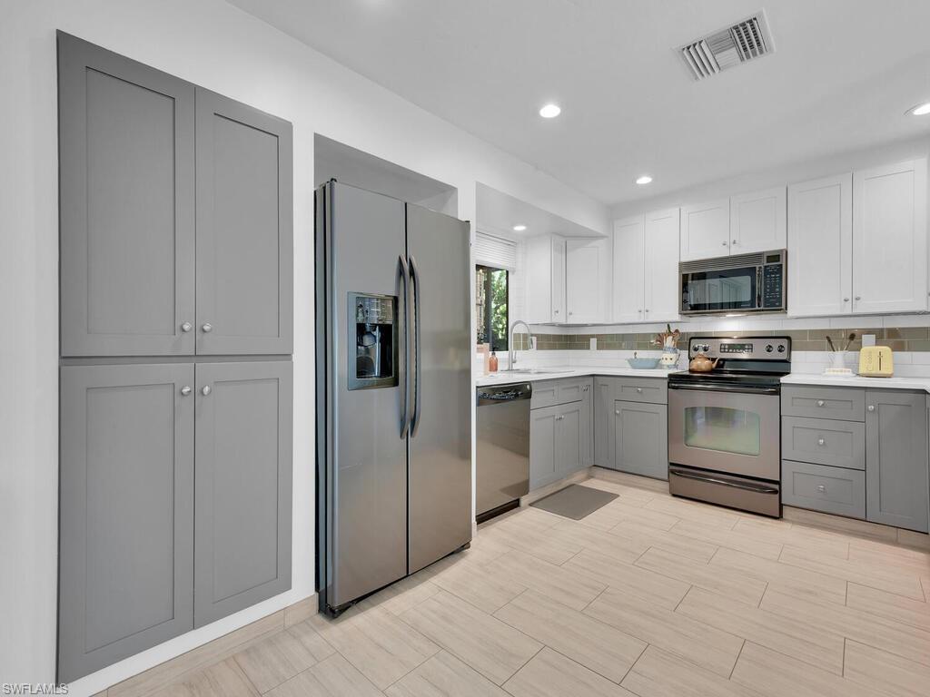 TANGLEWOOD - Residential