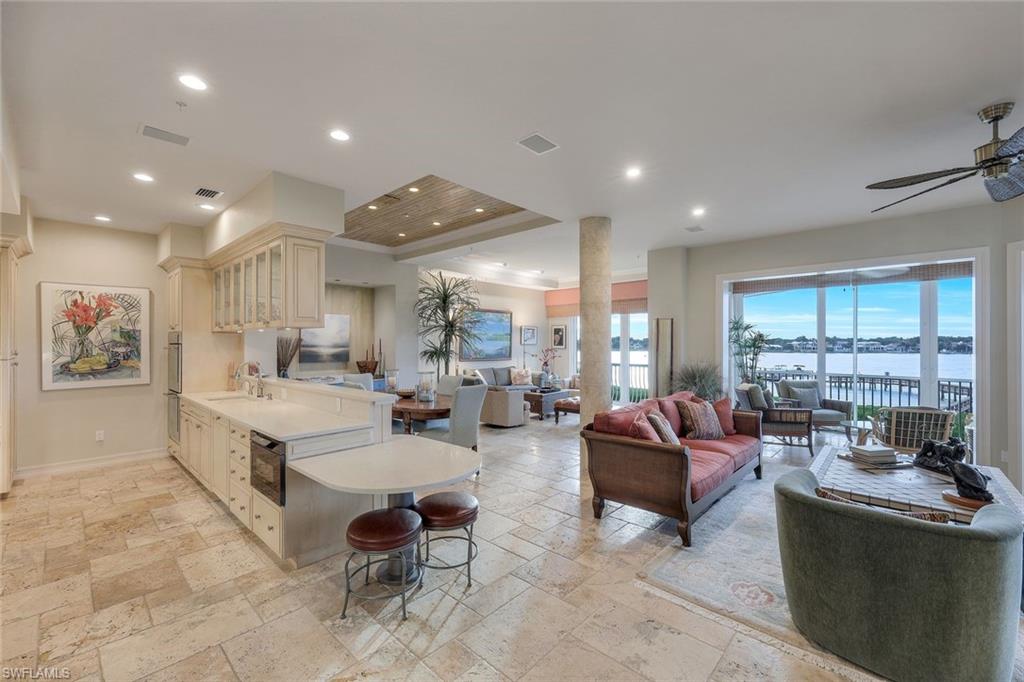 ADMIRALS WATCH - Residential