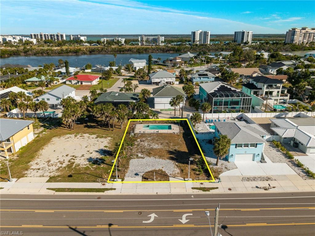 LAGUNA SHORES - Land