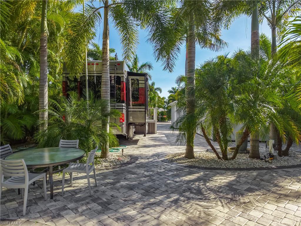 CYPRESS WOODS RV RESORT - Land