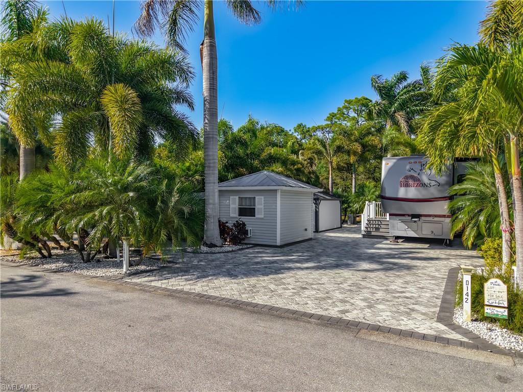 CYPRESS WOODS RV RESORT - Land