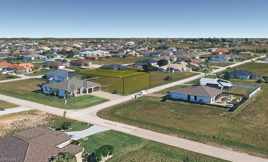 CAPE CORAL - Land