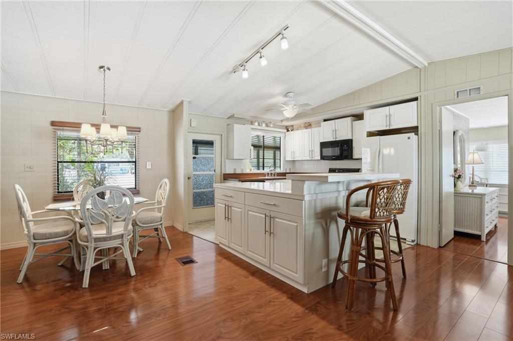 IMPERIAL BONITA ESTATES - Residential