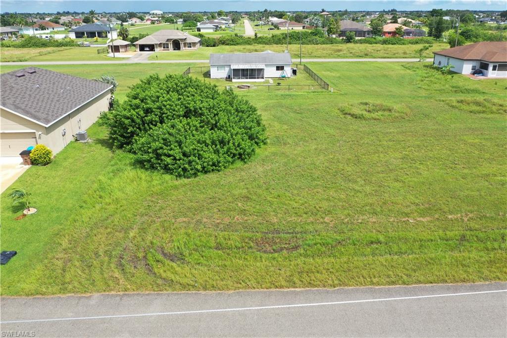 CAPE CORAL - Land