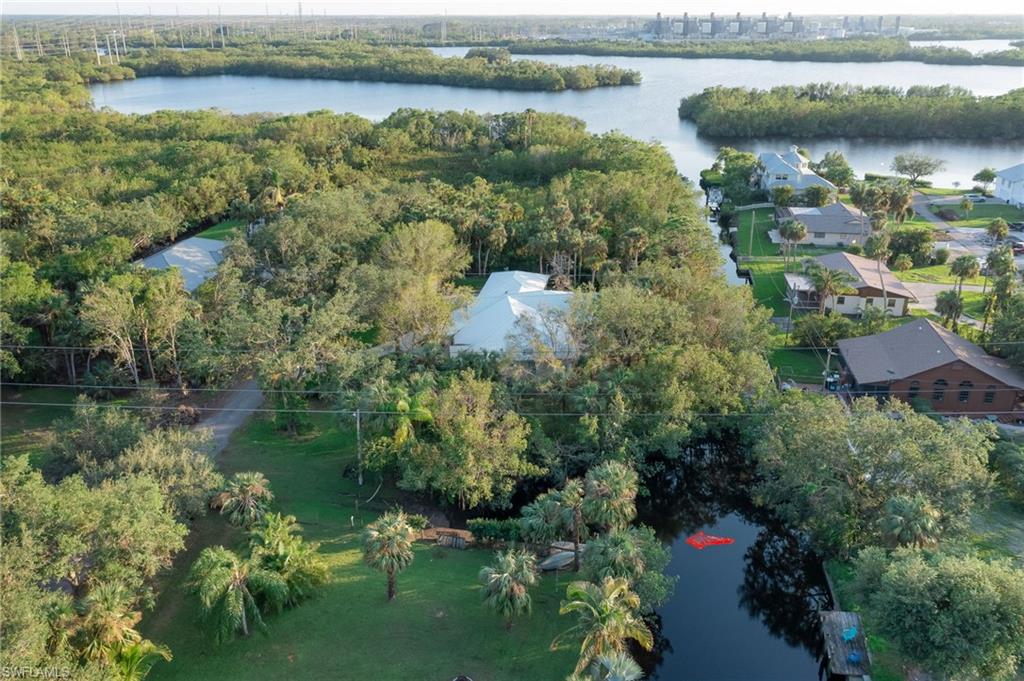 CALUSA WOODS - Residential