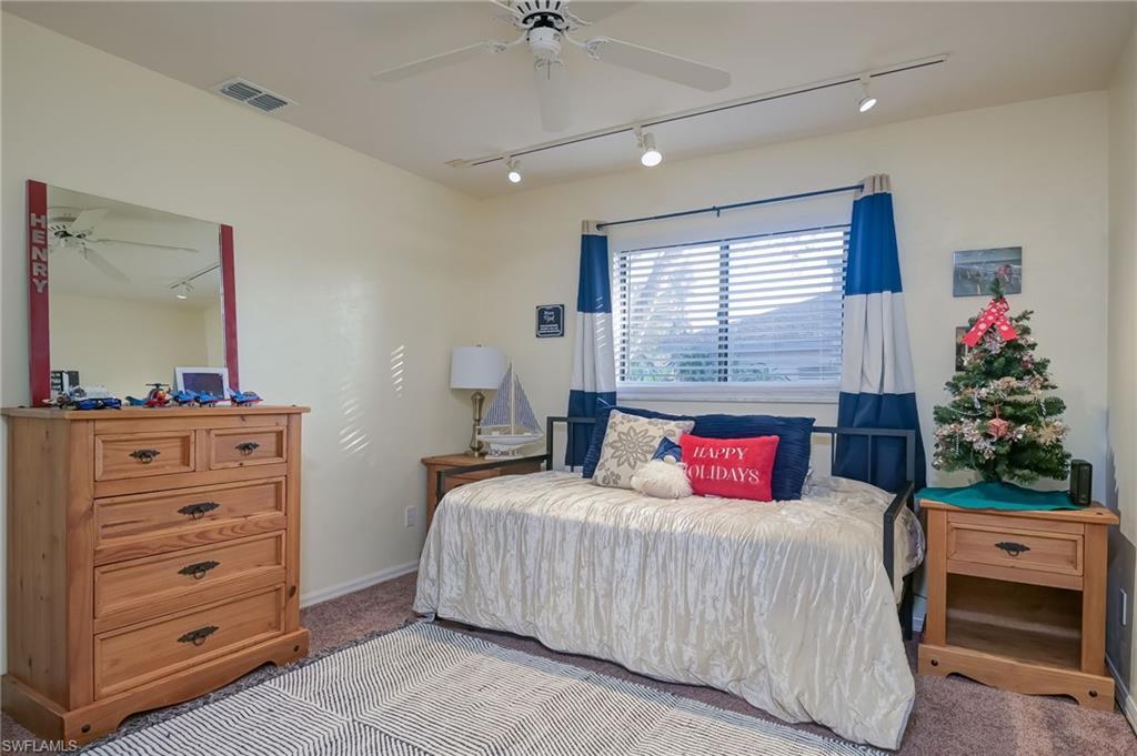 CALUSA WOODS - Residential