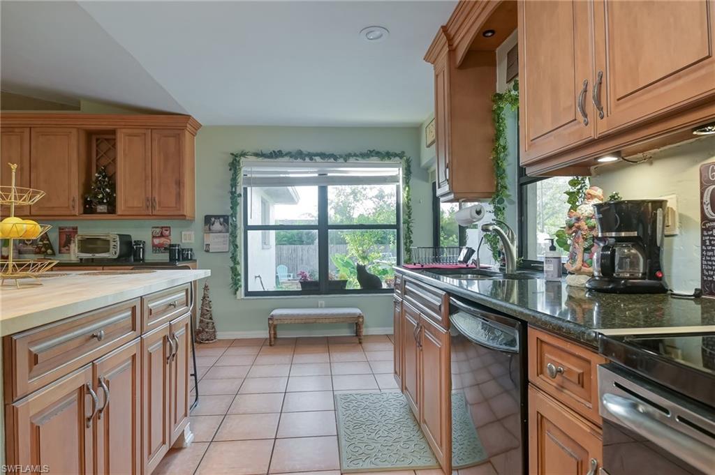 CALUSA WOODS - Residential