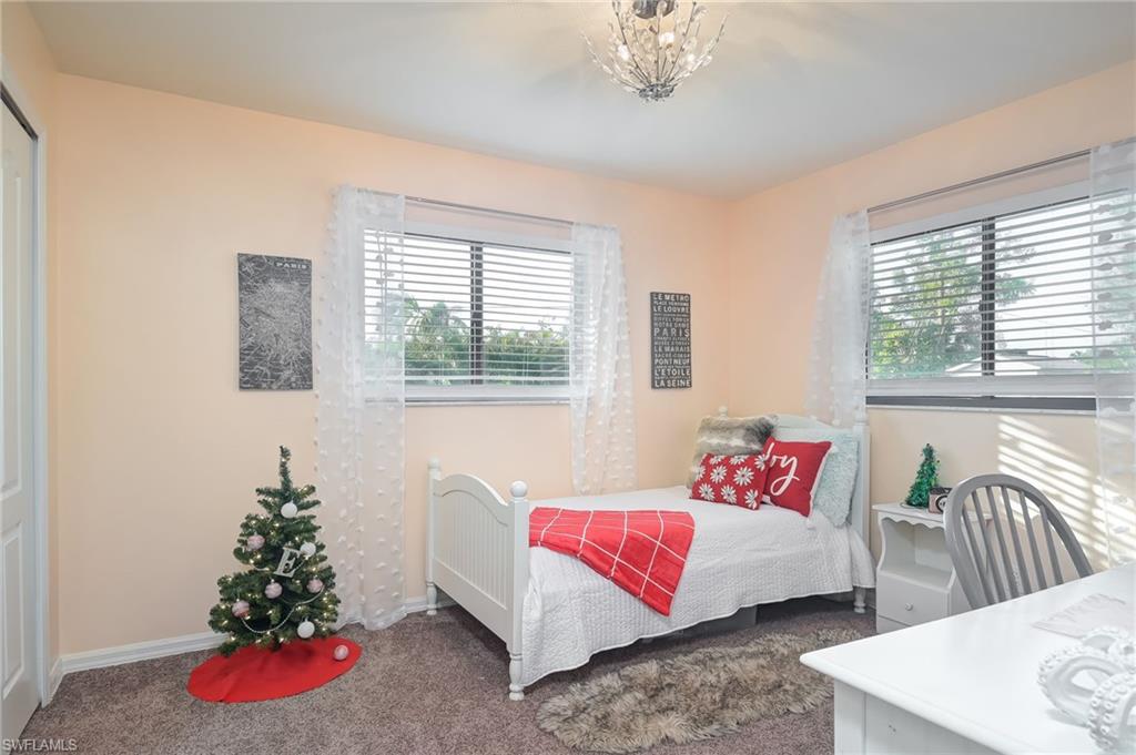 CALUSA WOODS - Residential