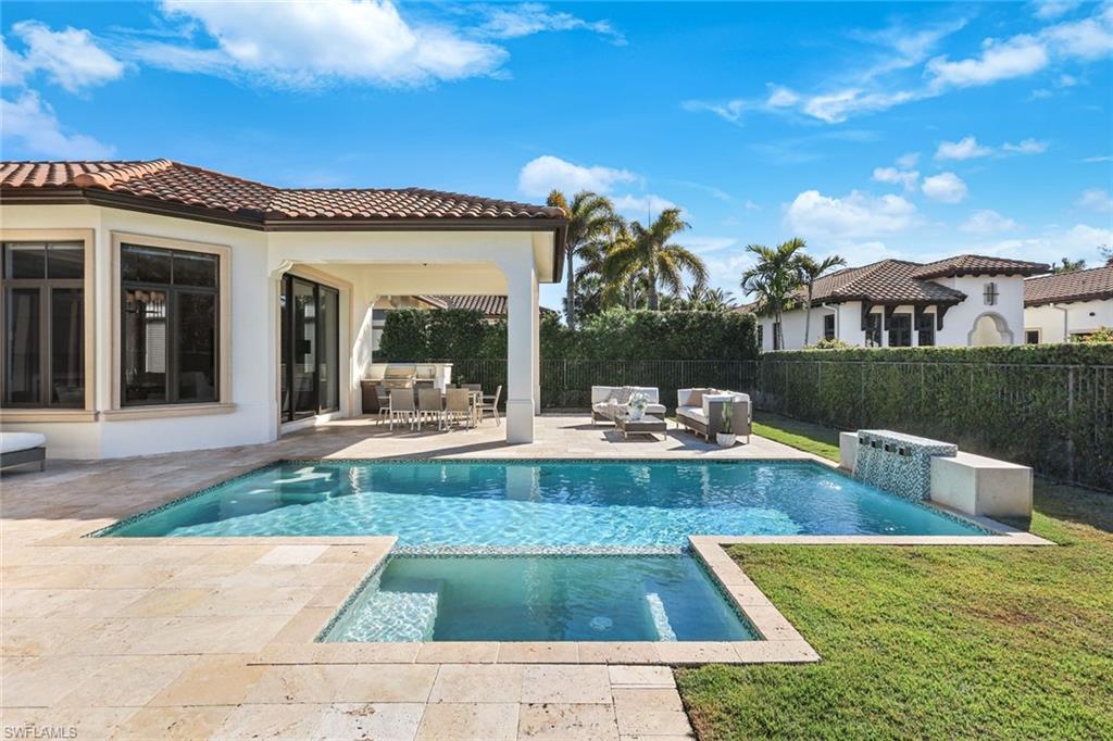 TRADITIONS - Residential