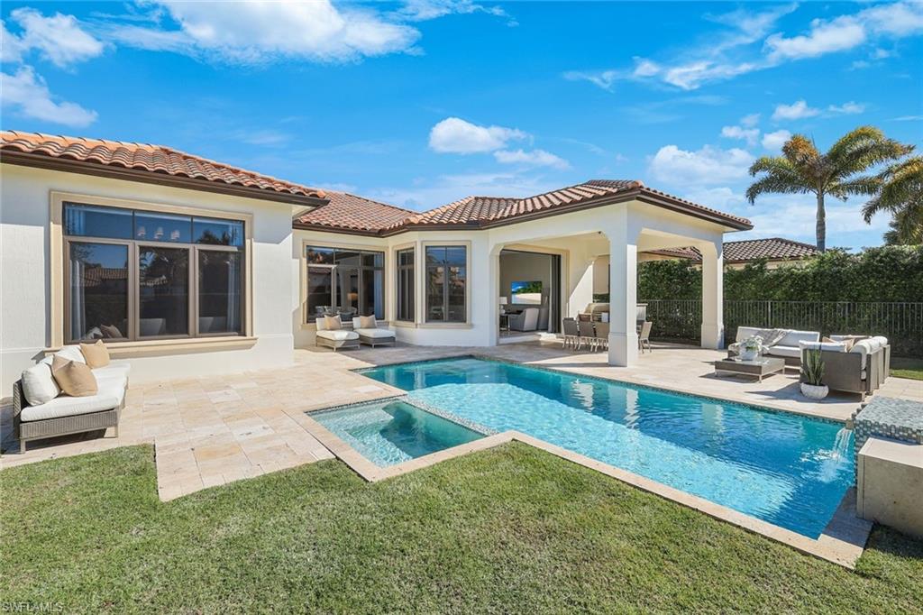 TRADITIONS - Residential