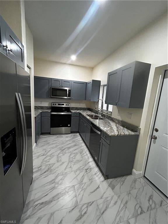 LEHIGH ESTATES - Residential Lease