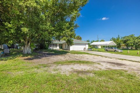 6785 Yarberry LN NAPLES FL 34109