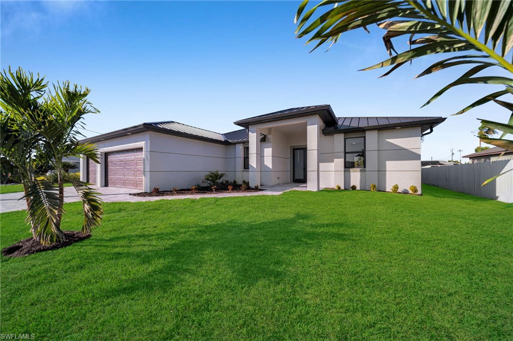 CAPE CORAL - Residential