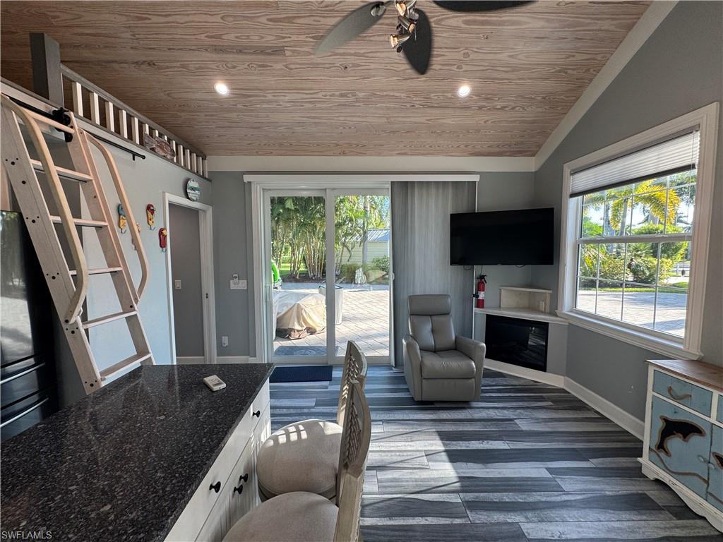 RIVERBEND MOTORCOACH RESORT - Land